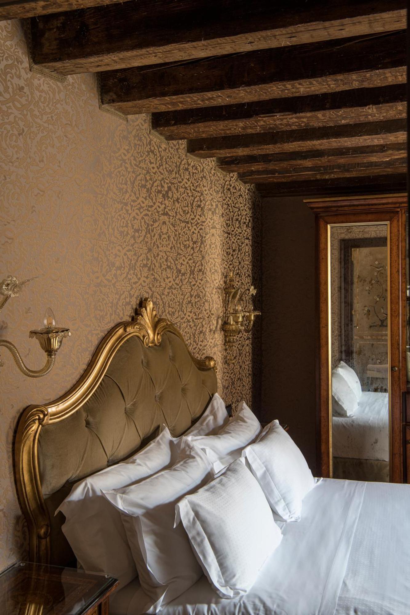 5⋆ HOTEL NANI MOCENIGO PALACE ≡ Venice, Italy ≡ Lowest